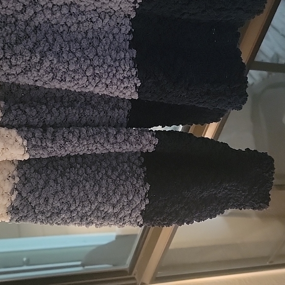 Super soft sweater - Picture 2 of 3